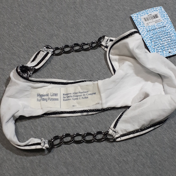 RELISTED - Picture 5 of 8